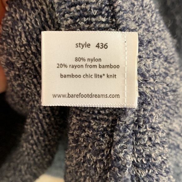 Barefoot Dreams Bamboo Chic Light Cardigan - Picture 8 of 9